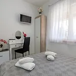 Genoa 3* 波雷奇