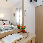 Genoa 招待所 3*