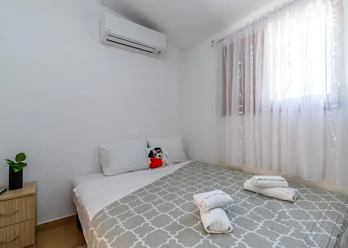 Genoa Gostinjska kuća 3*