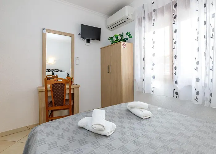 Genoa Gostinjska kuća 3*