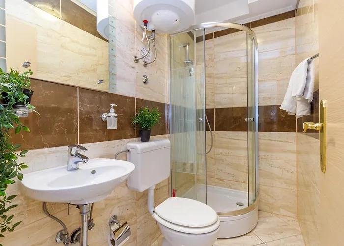 Genoa Gostinjska kuća 3*