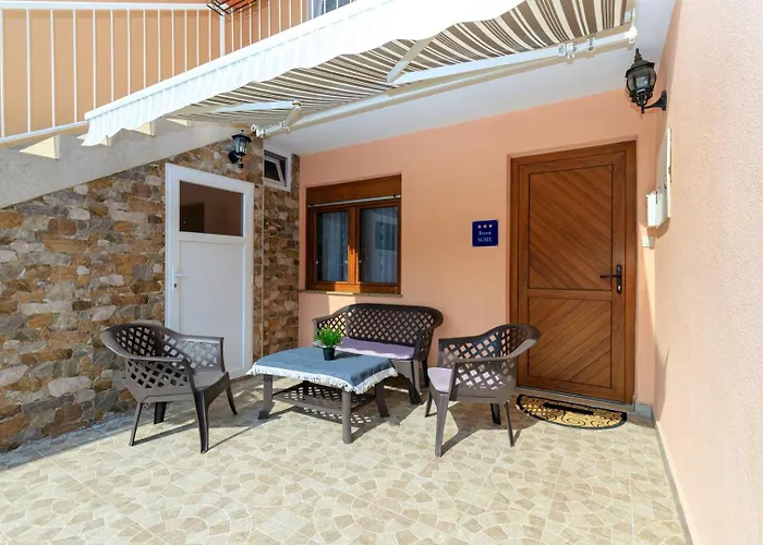 Gostinjska kuća Genoa 3*