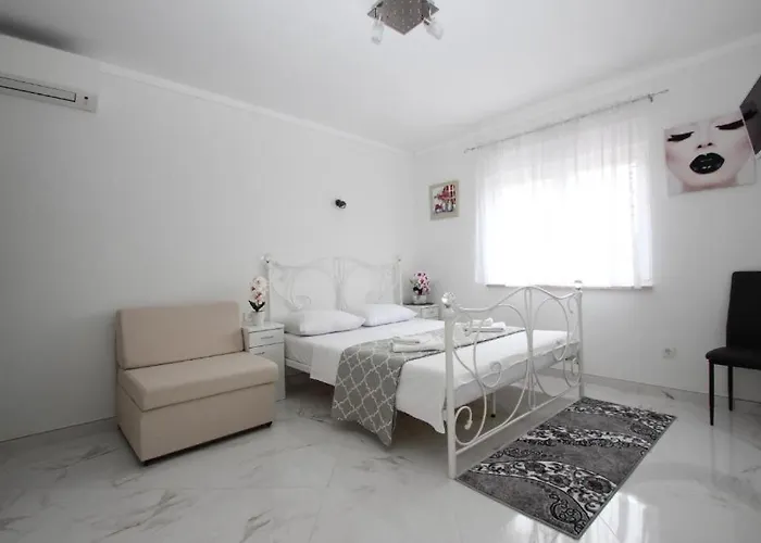 게스트하우스 Genoa 포레치